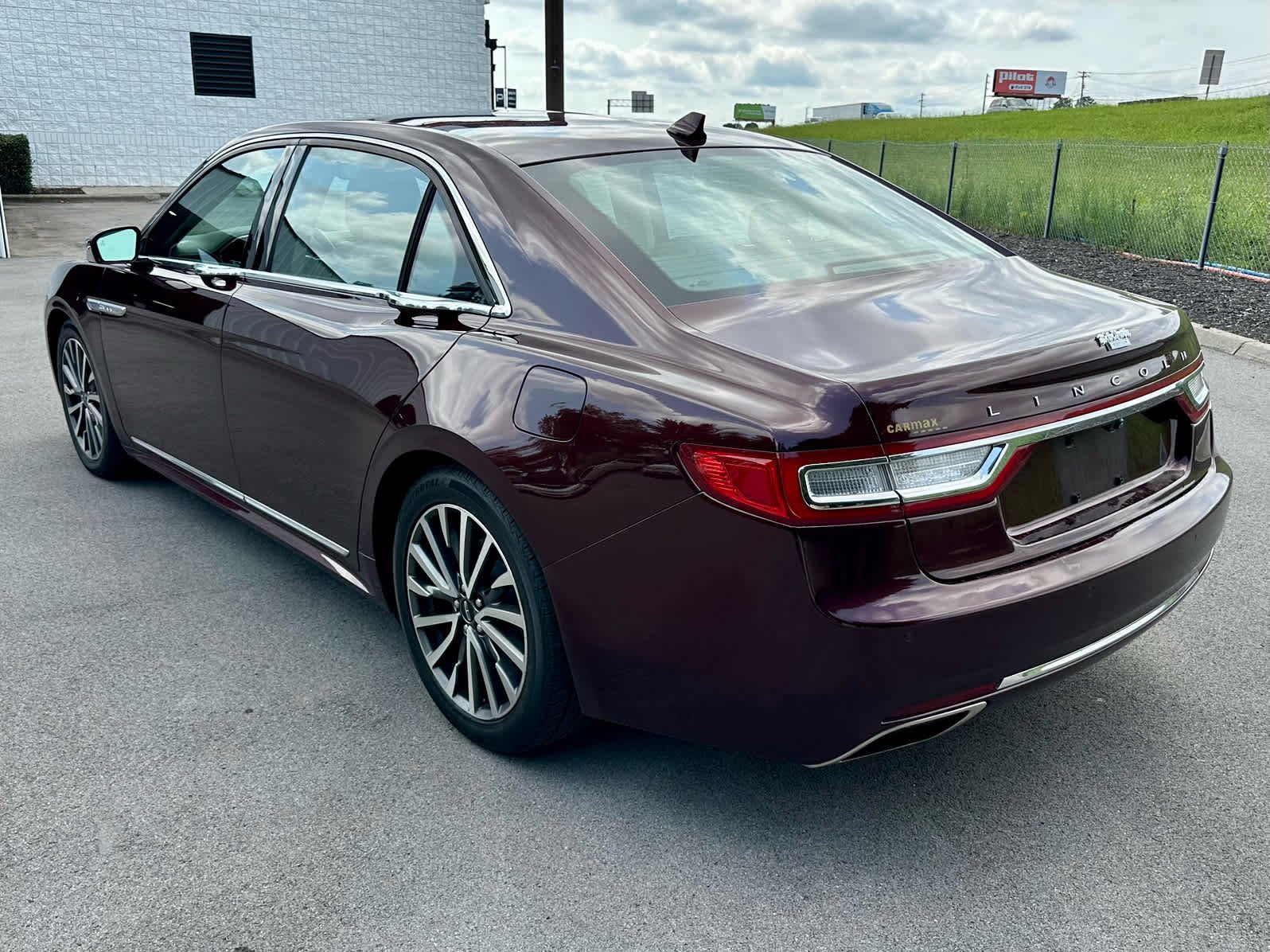 Used 2019 Burgundy Velvet Tinted Clearcoat Lincoln Select image 7