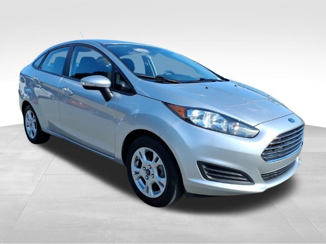 Used 2014 Silver Ford SE image 14