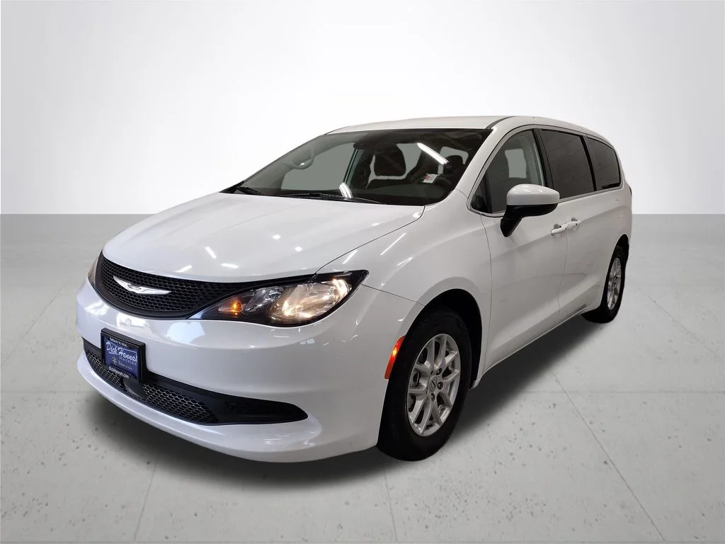 Used 2023 White Chrysler LX image 2