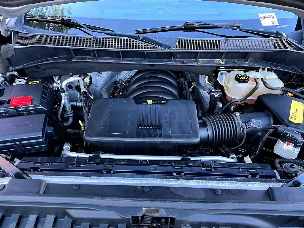 Used 2019 Silver Ice Metallic Chevrolet LT image 36