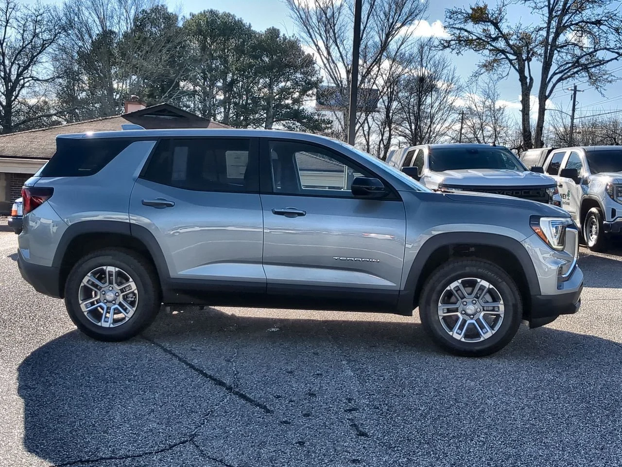 New 2026 Sterling Metallic GMC Elevation image 9