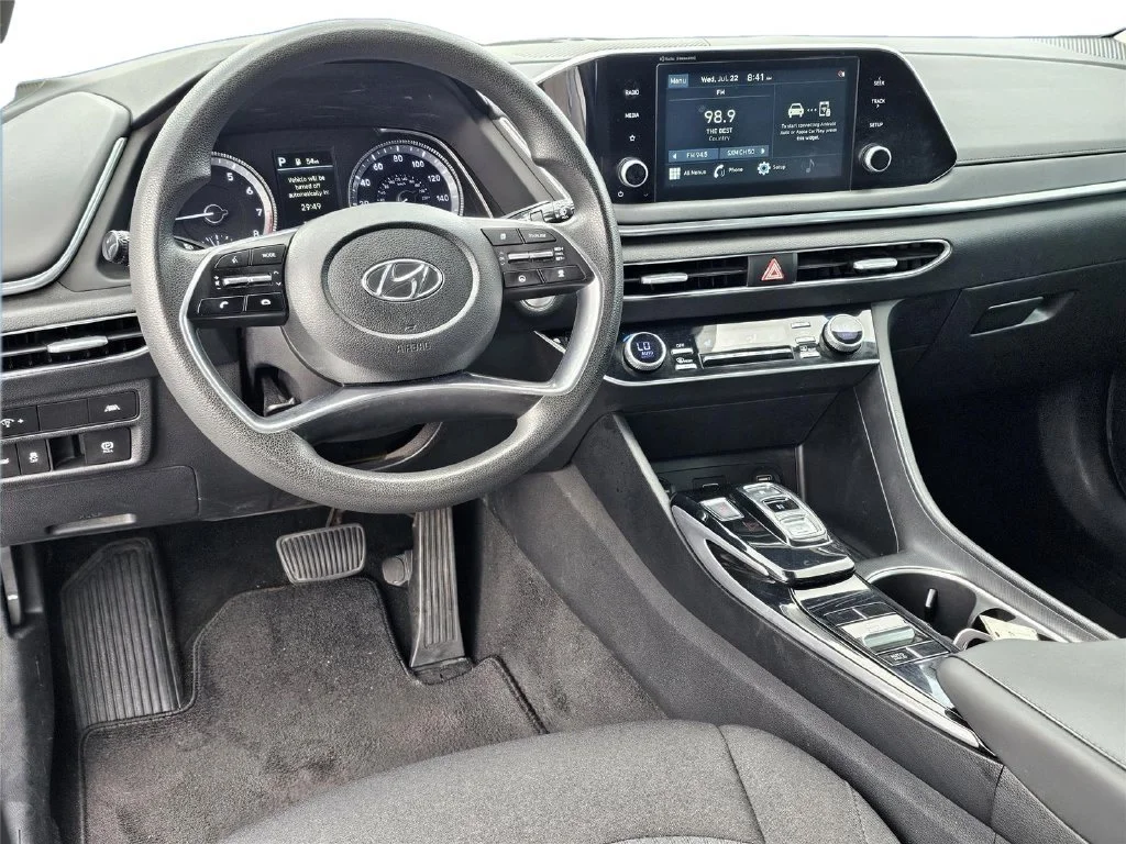 Used 2021 Shimmering Silv Hyundai SEL image 32