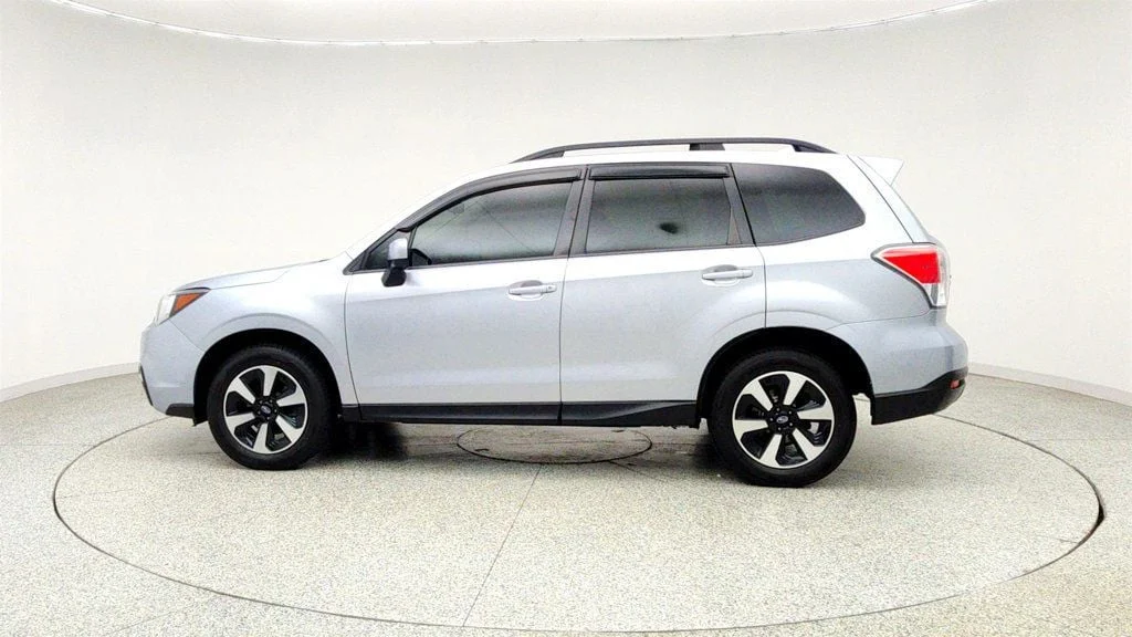 Used 2018 Ice Silver Metallic Subaru 2.5i Premium w/ All-Weather Package image 8