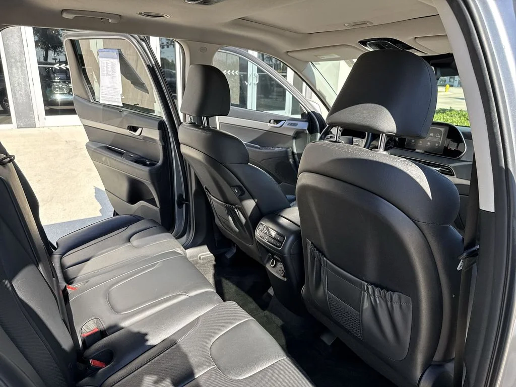 Used 2020 Silver Hyundai SEL image 33