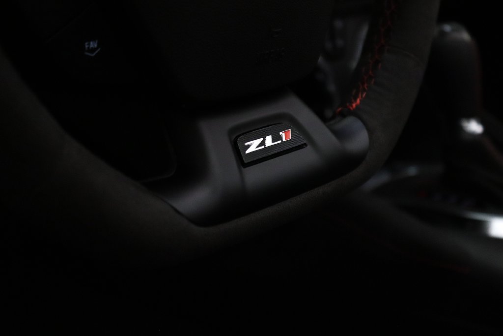 2024 Chevrolet Camaro ZL1 - Photo 32