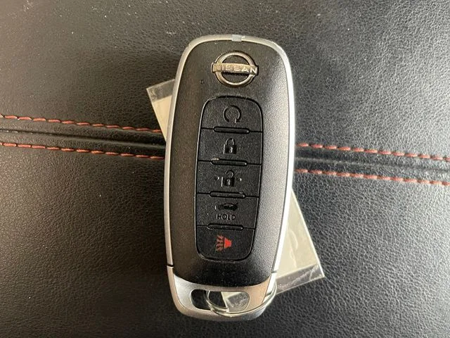 Used 2025 Orange Nissan SR image 19