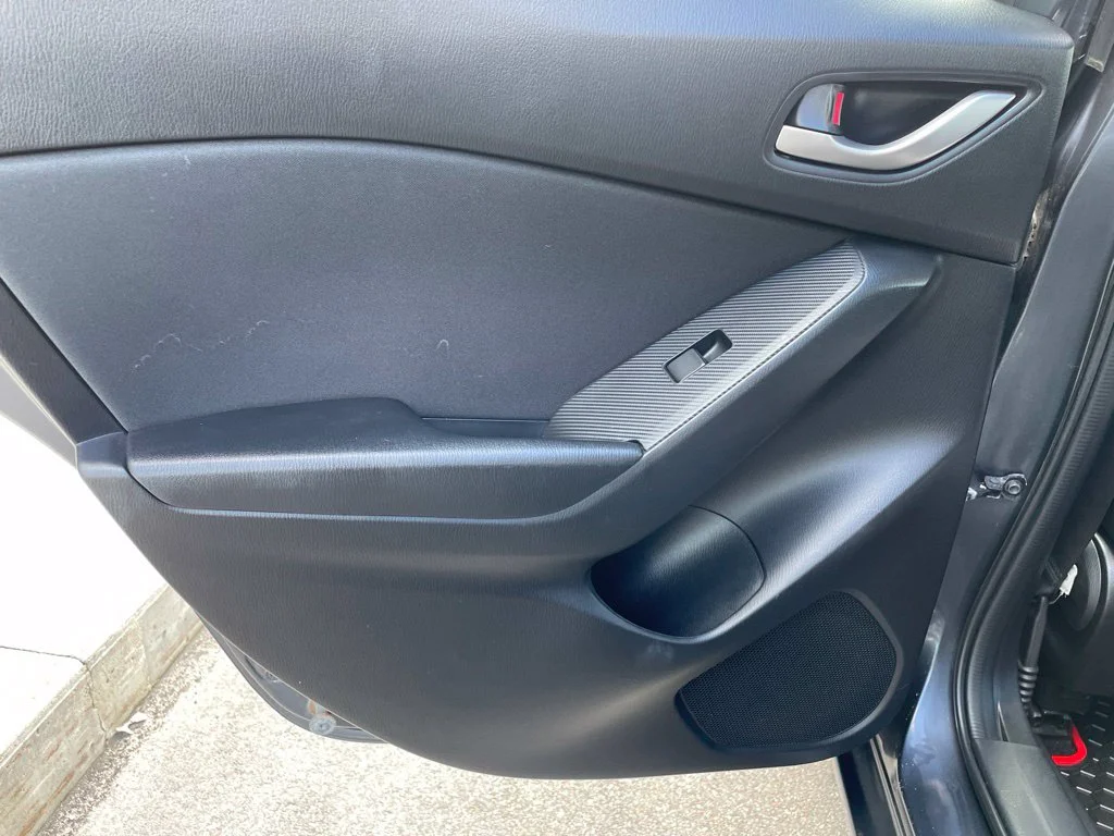 Used 2016 Gray Mazda i Sport image 13