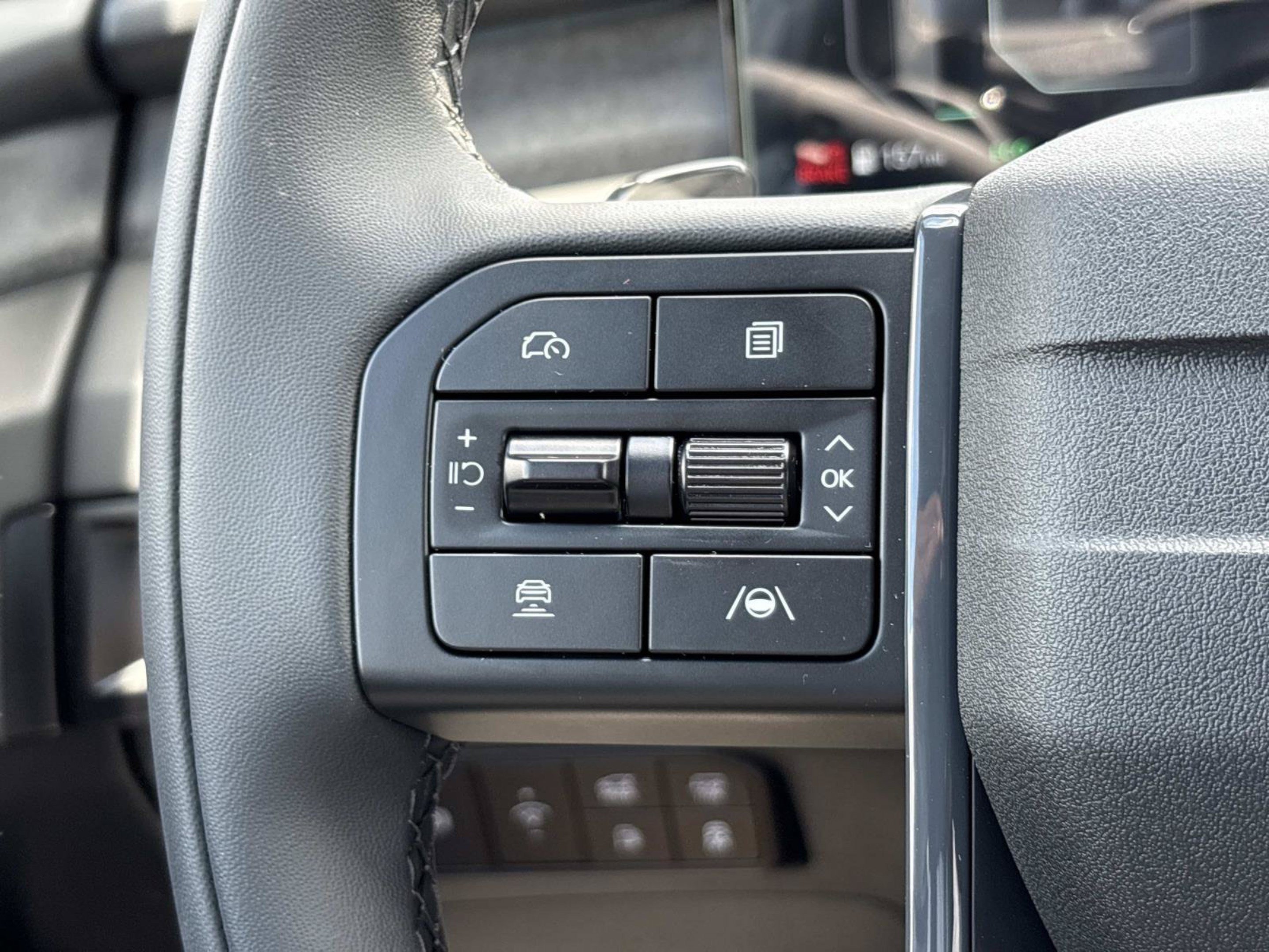 New 2027 Terrain Brown Kia X-LINE SX image 24