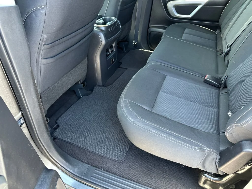 Used 2017  Nissan SV image 38