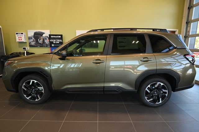 New 2026 AUTUMN GREEN METALLIC Subaru Limited image 10