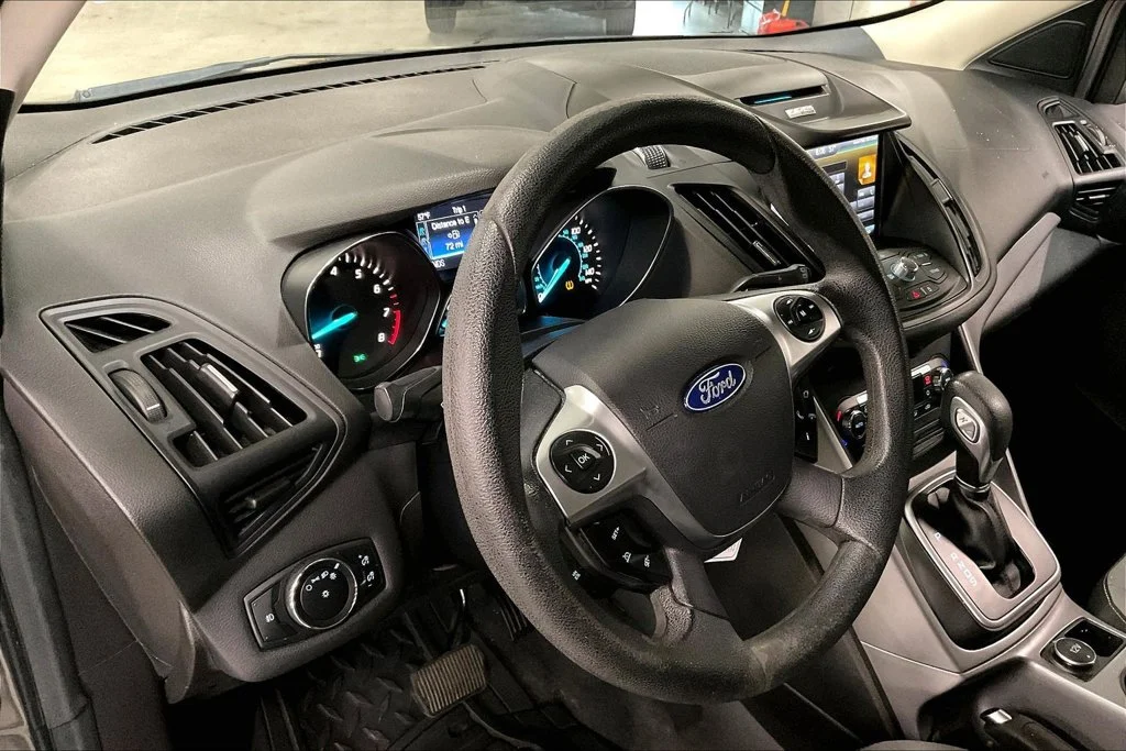 Used 2014 Gray Ford SE image 13