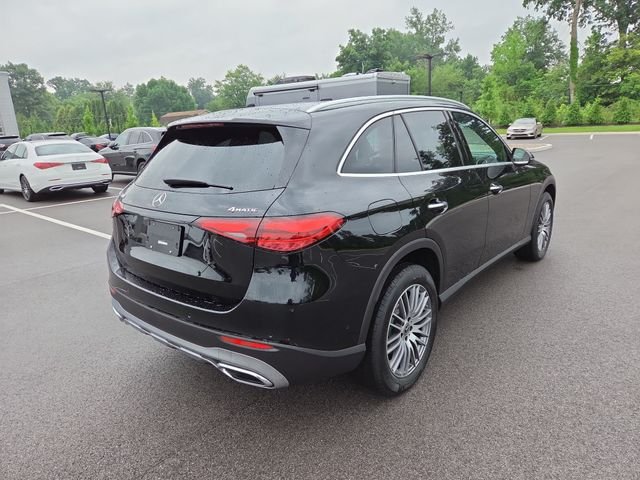 New 2026 Black Mercedes-Benz GLC300 image 3