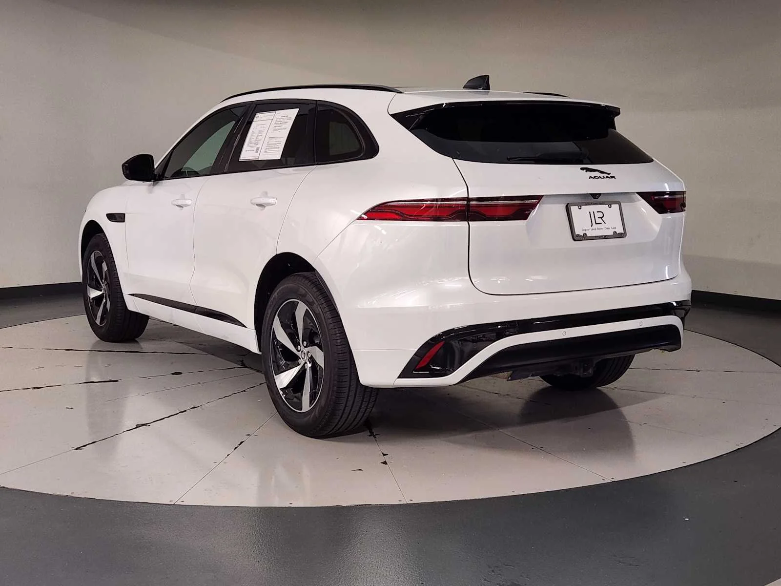 Used 2025 Ostuni Pearl White Metallic Jaguar R-Dynamic S image 10