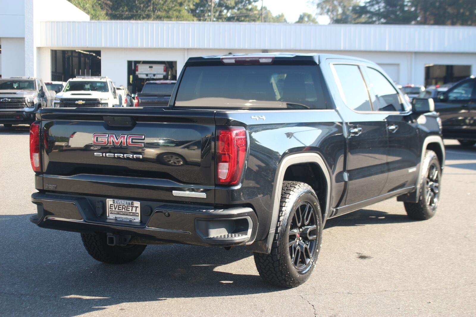 Used 2020 ONYX BLACK GMC Elevation image 7