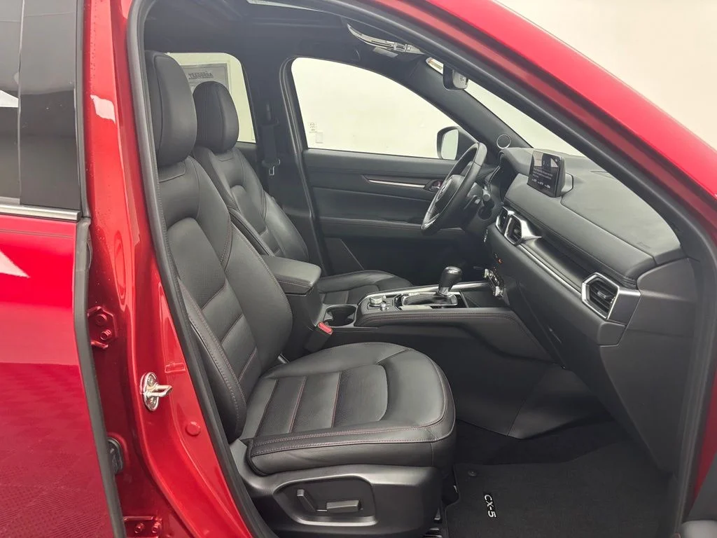 Used 2023 Red Mazda 2.5 Turbo image 33