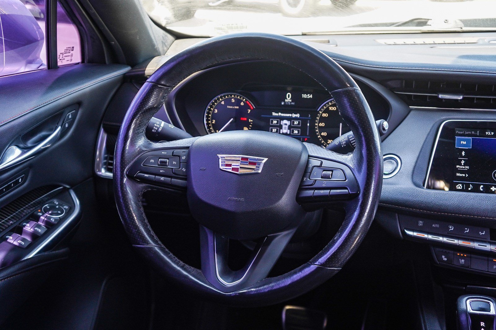 Used 2019 Radiant Silver Metallic Cadillac FWD Sport image 15