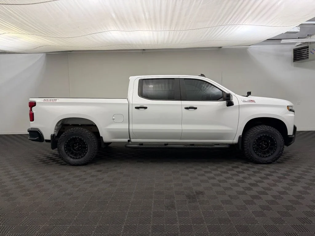 Used 2020 Summit White Chevrolet LT Trail Boss image 8
