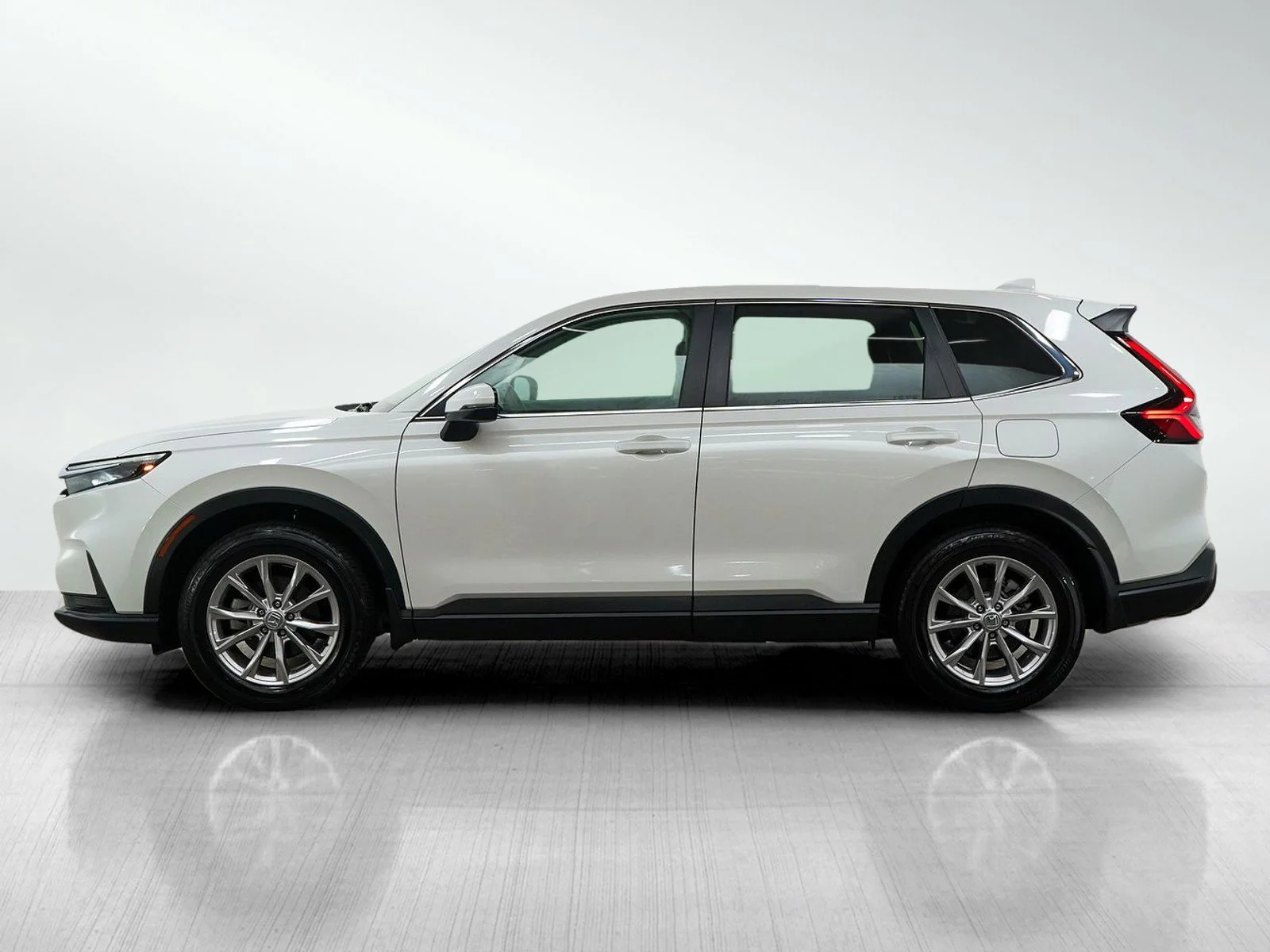 Used 2024 Honda CR-V EX with VIN 2HKRS4H48RH483642 for sale in Burnsville, Minnesota