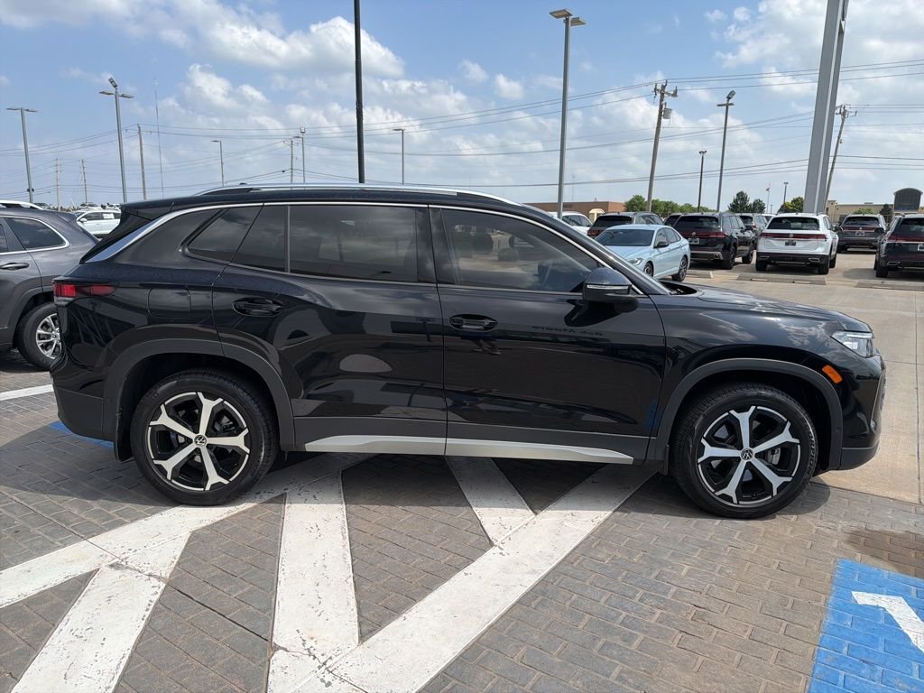 2026 Volkswagen Tiguan 2.0T SE 4Motion's photo