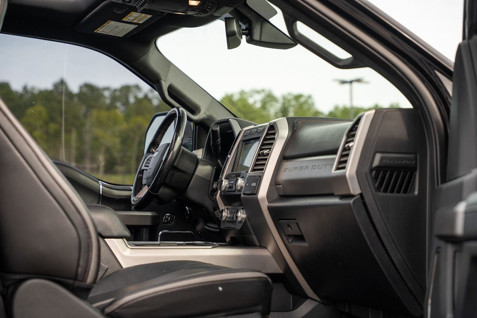 Used 2019 Black Ford Platinum image 16