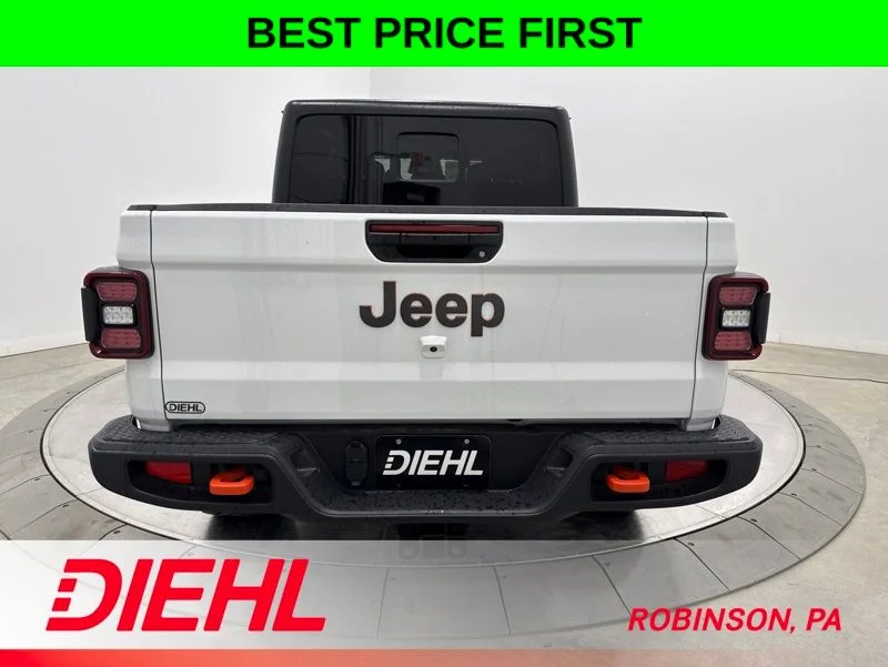 New 2026 Bright White Clear-Coat Exterior Paint Jeep Mojave image 6