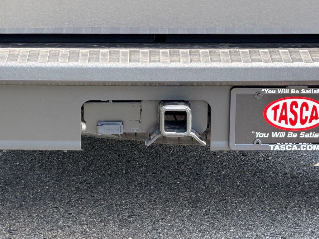 New 2026 Carbonized Gray Metallic Ford XLT image 28