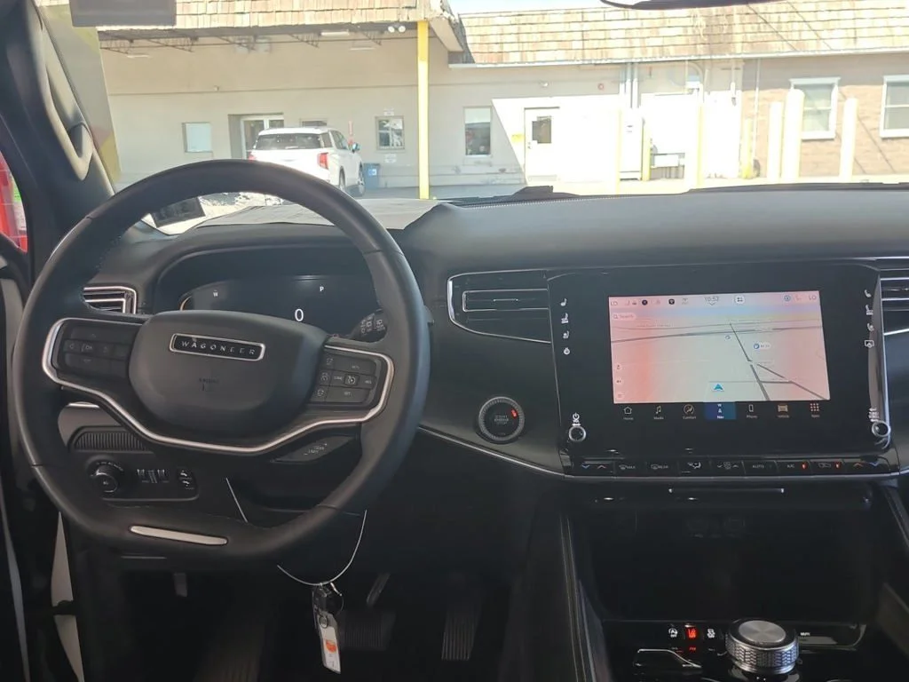 Used 2023 White Jeep Series II image 11