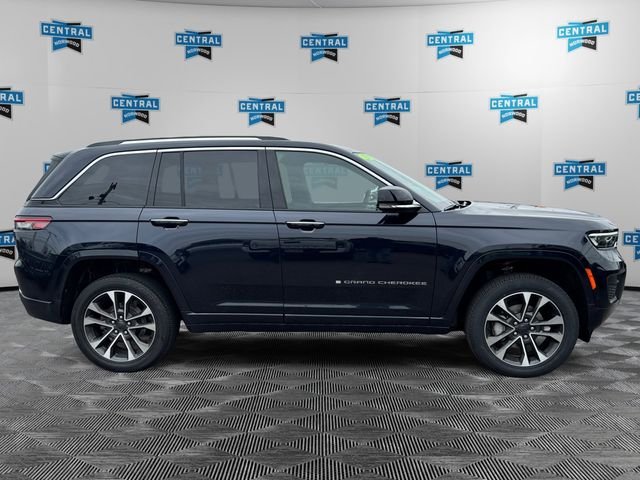 Used 2023 Black Jeep Overland image 7