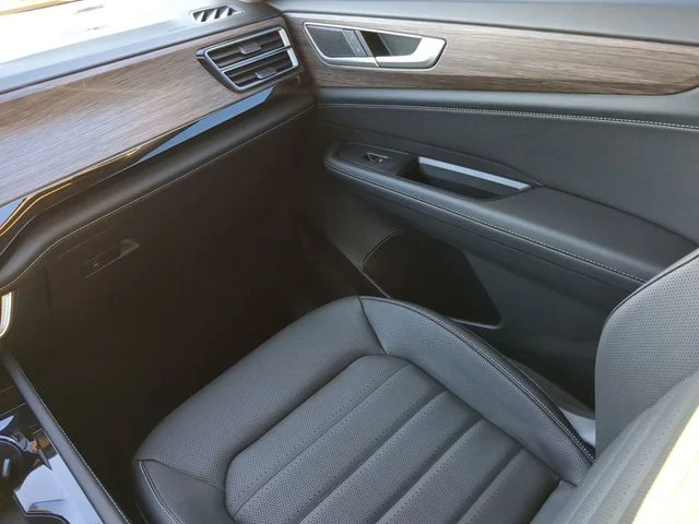 2026 Volkswagen Atlas SEL - Photo 17