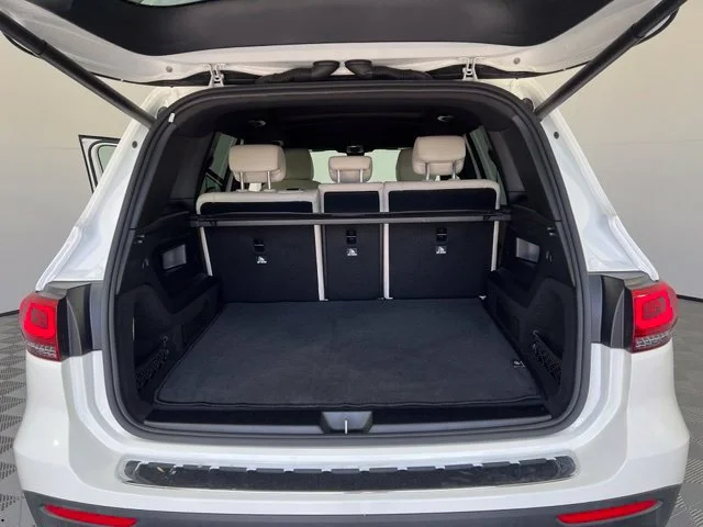 Used 2022 White Mercedes-Benz GLB 250 image 56