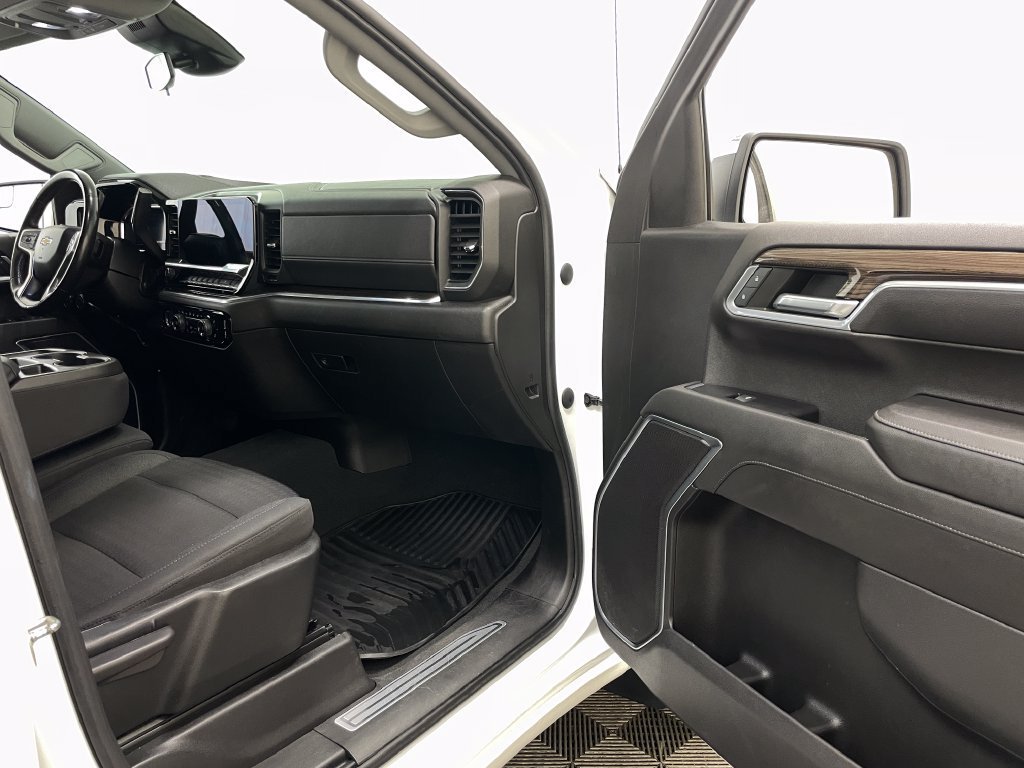 2022 Chevrolet Silverado 1500 LT - Photo 32
