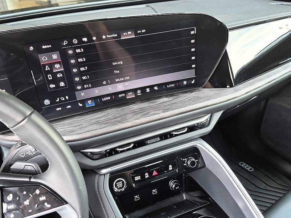 Used 2025 Black Audi Premium Plus image 20