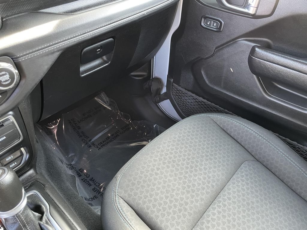 Used 2024 Silver Jeep Rubicon 4xe image 25