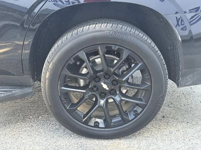 Certified Used 2022 Black Chevrolet Premier image 9