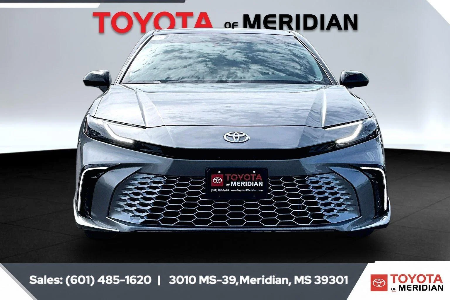 Used 2025 Heavy Metal w/Midnight Black Metallic Roof Toyota XSE image 3