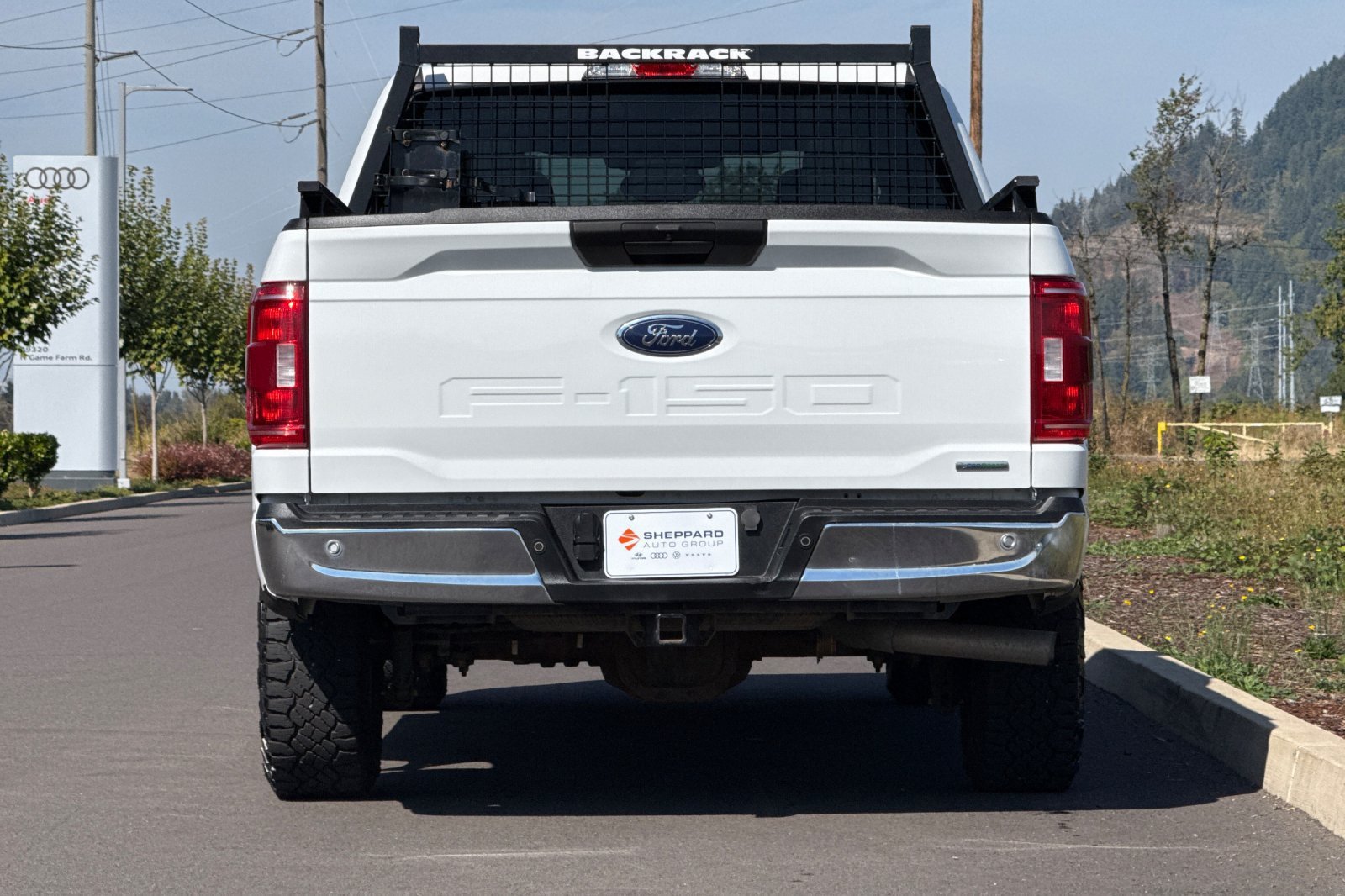 Used 2023  Ford XLT image 4