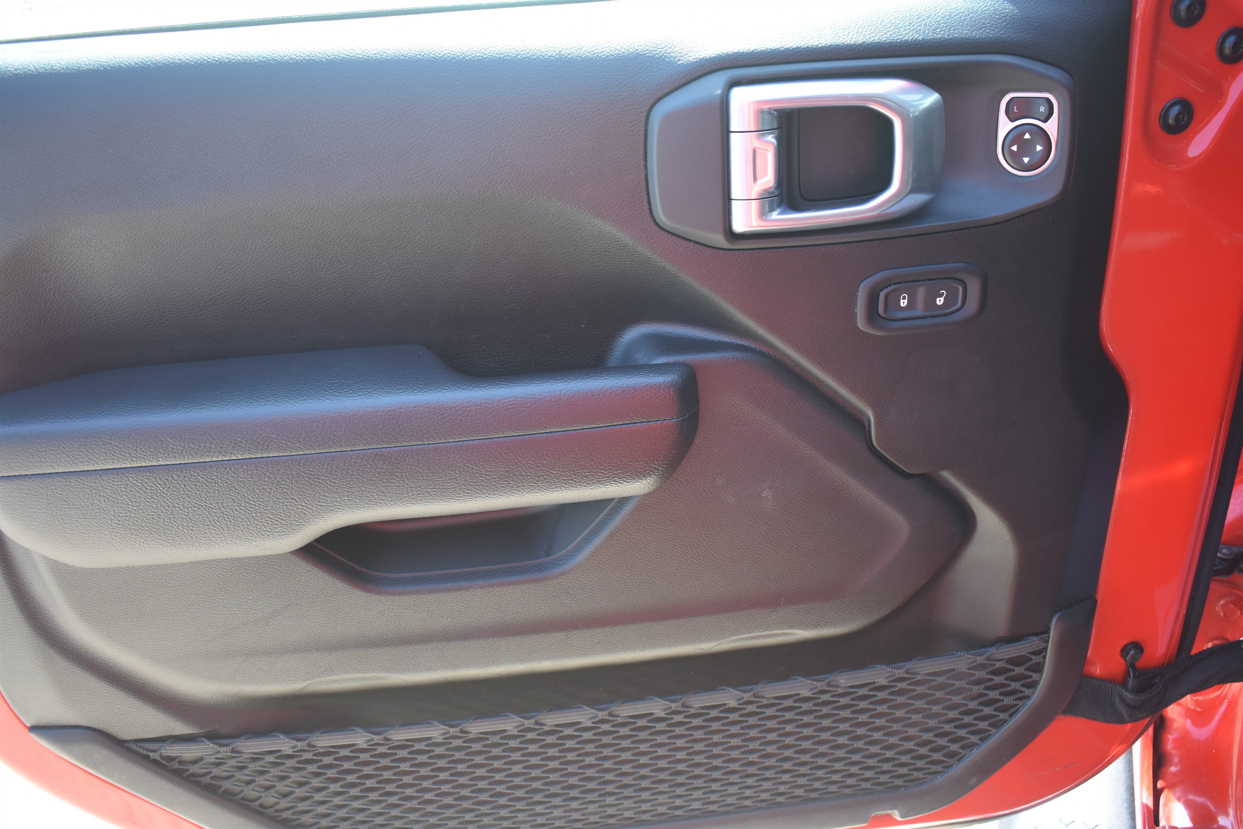 Used 2024 Firecracker Red Jeep Sport S image 12