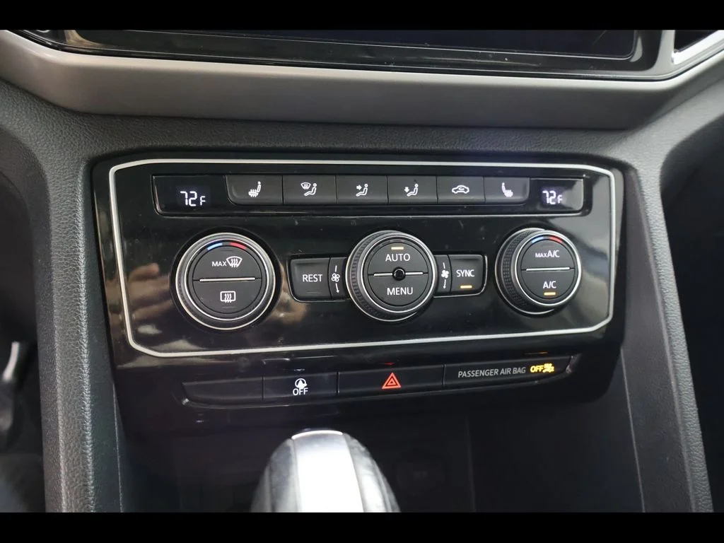 Used 2021 Gray Volkswagen SEL image 19