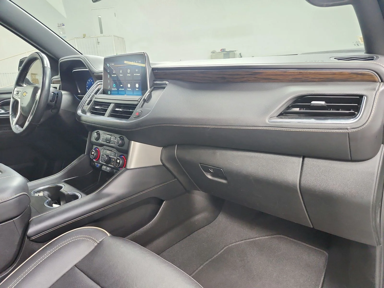 Used 2023 Silver Sage Metallic Chevrolet Premier image 42