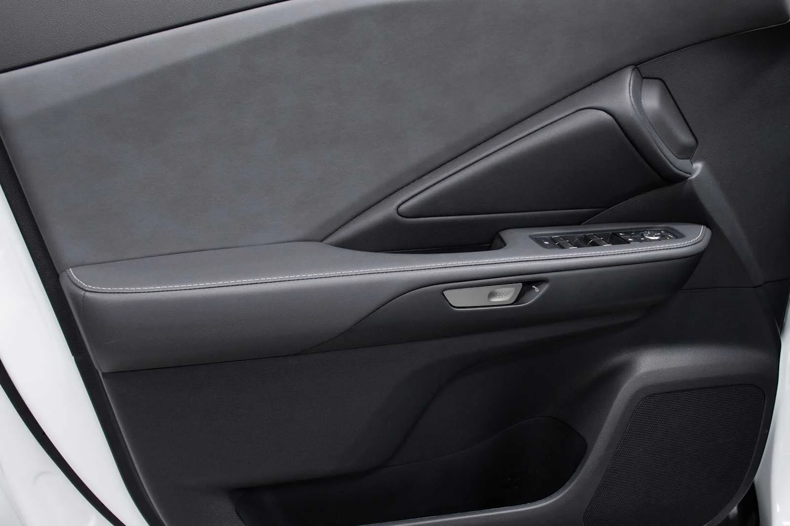 Certified Used 2026 WIND CHILL PEARL* Lexus Premium image 13
