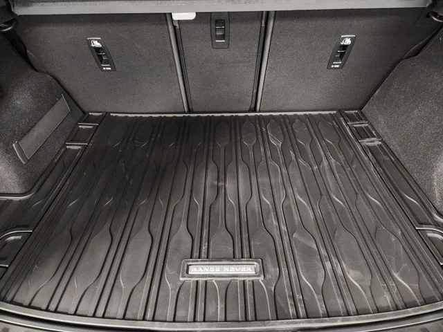 Used 2026 Blue Land Rover S image 33