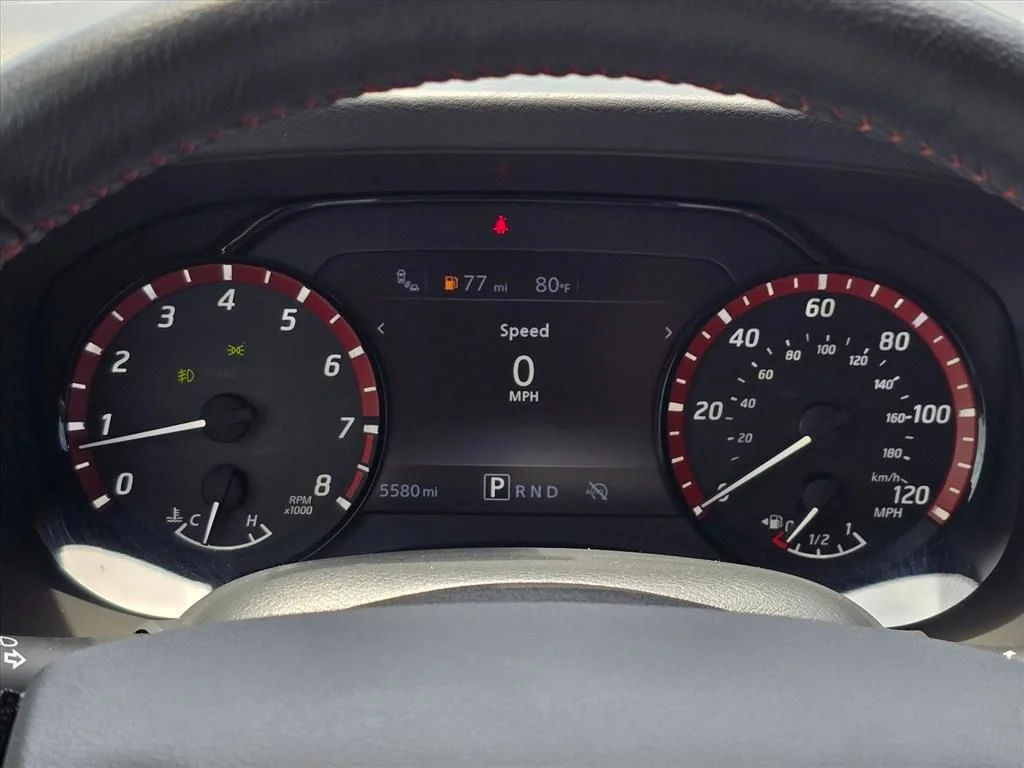 Used 2025 White Nissan PRO-X image 7