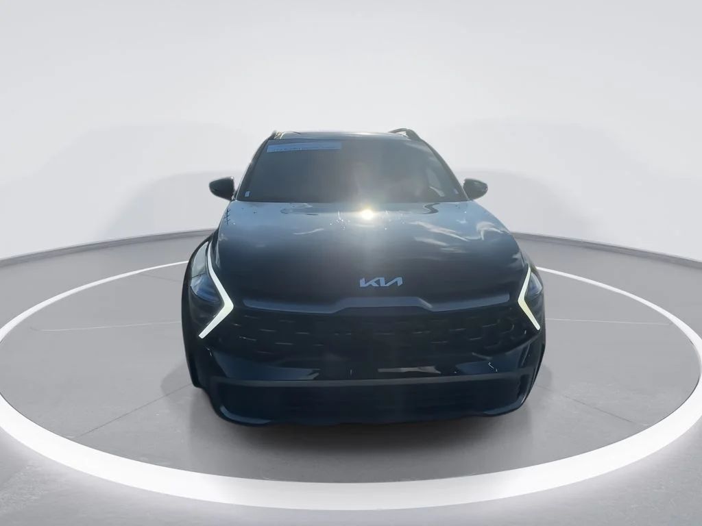 Used 2024 Black Kia X-Line image 3