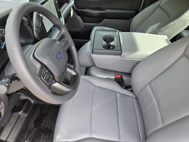 New 2026 Oxford White Ford XL image 28