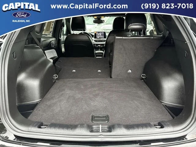 Used 2025 Black Jeep Latitude image 16