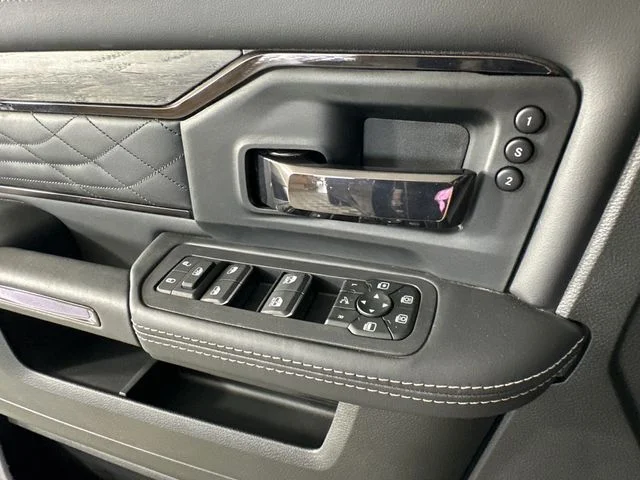 2026 RAM 3500 Limited - Photo 24