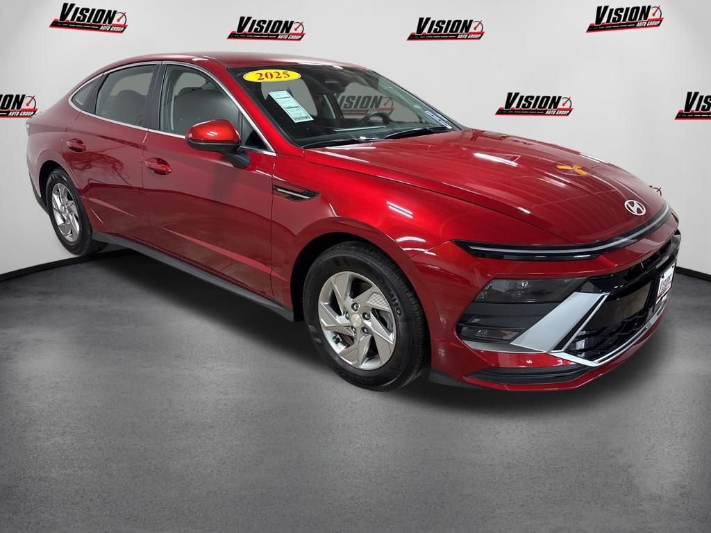 Certified Used 2025 Red Hyundai SE image 3