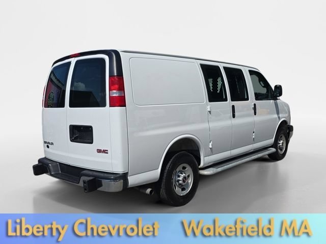 Used 2025 Summit White GMC Work Van image 7