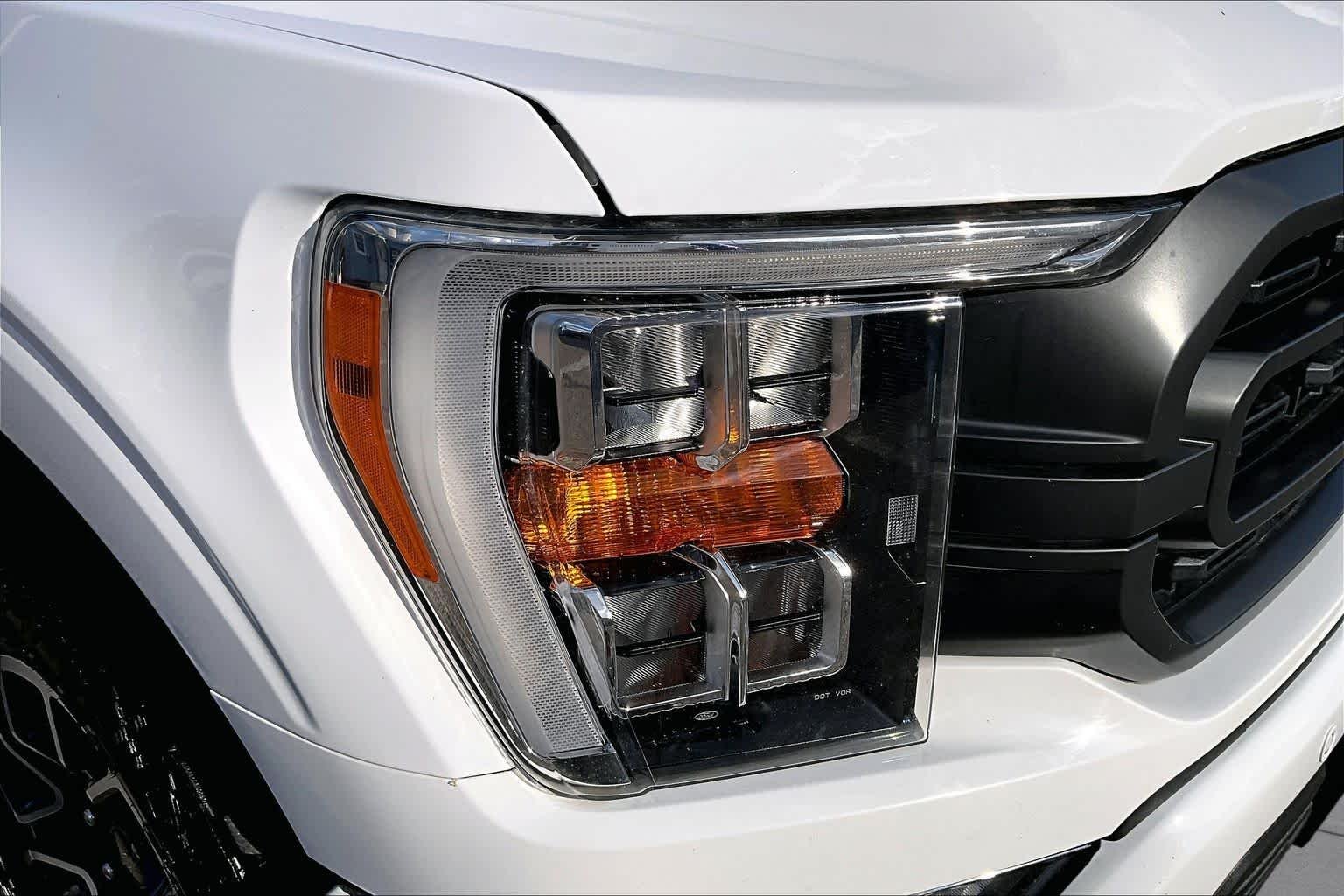 Used 2021 Oxford White Ford XLT image 28