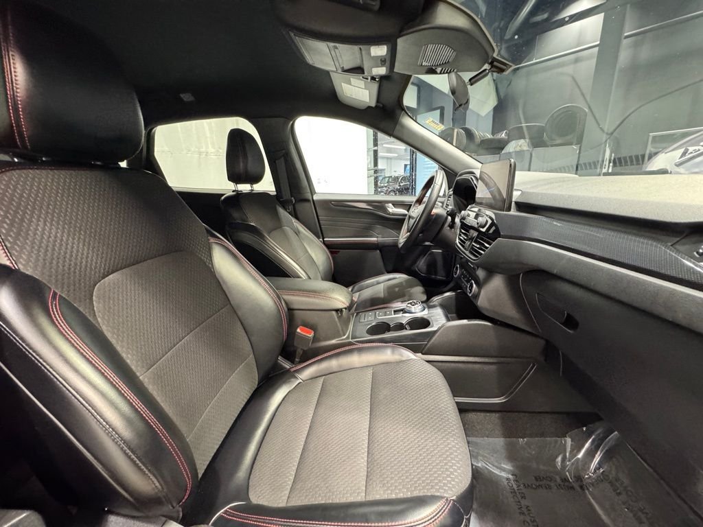 2024 Ford Escape ST-Line - Photo 29